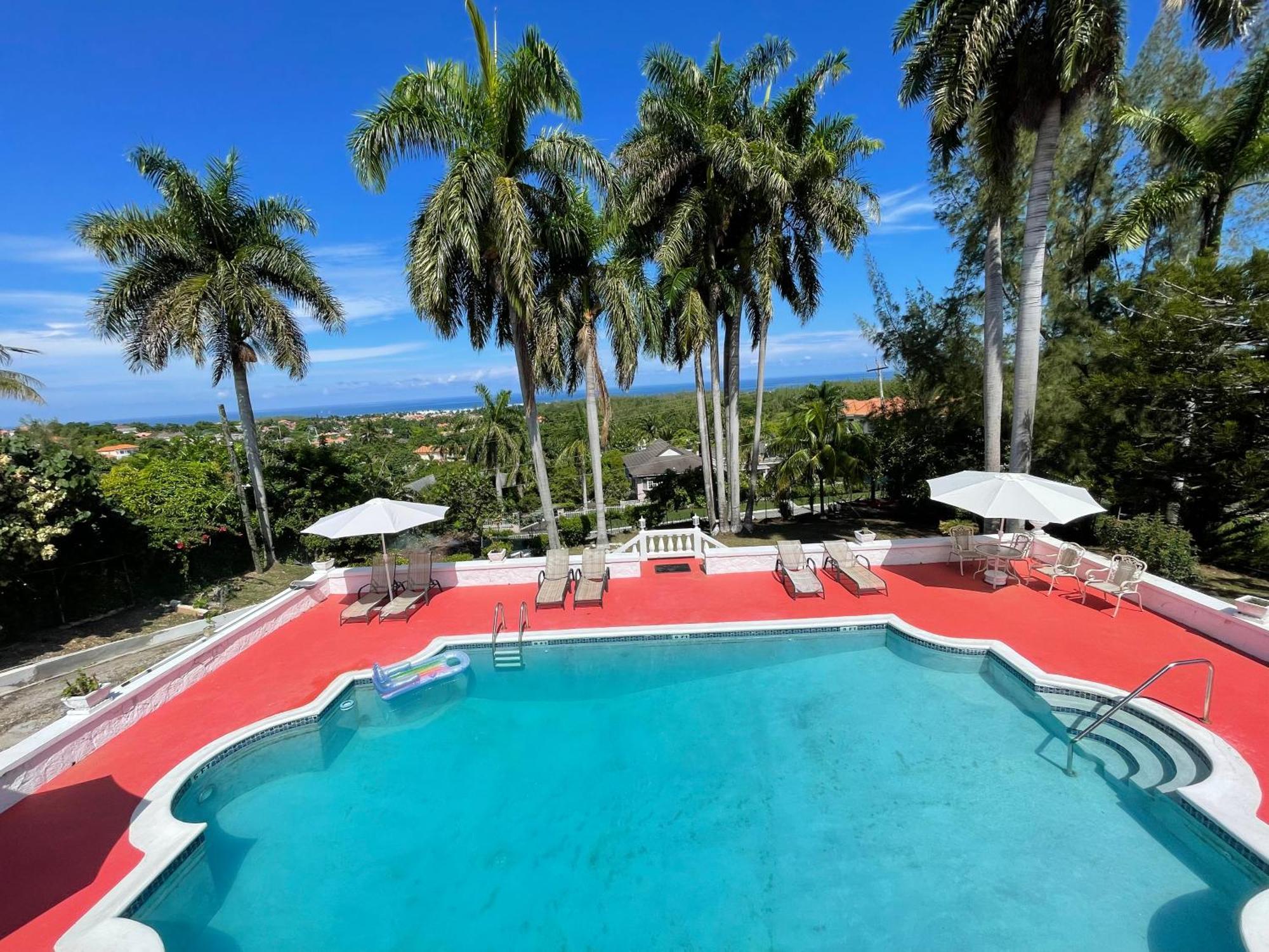 Peaceful Palms Montego Bay Hotel ภายนอก รูปภาพ