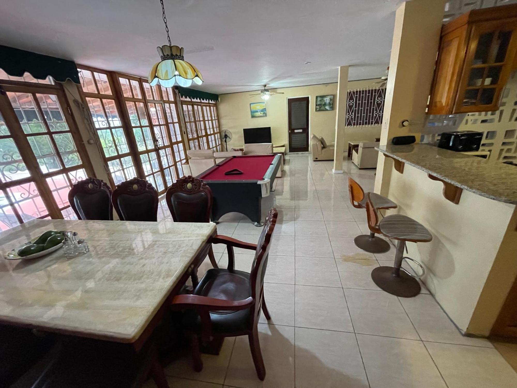 Peaceful Palms Montego Bay Hotel ภายนอก รูปภาพ